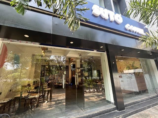 How a Small Coffee Shop Grew Into a Franchise
